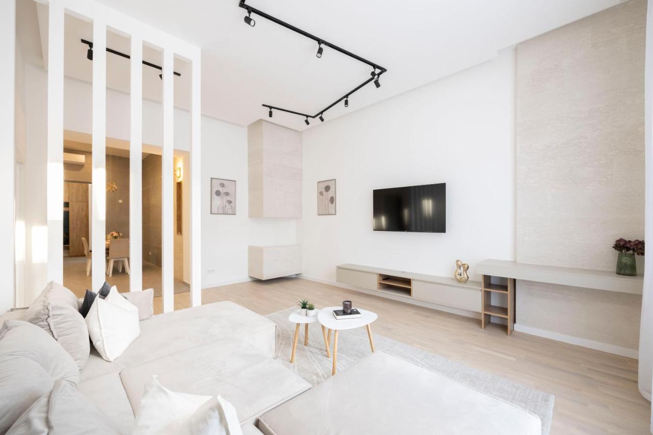 Luxurious & Spacious Central Residence With Balcony บูดาเปสต์ ภายนอก รูปภาพ