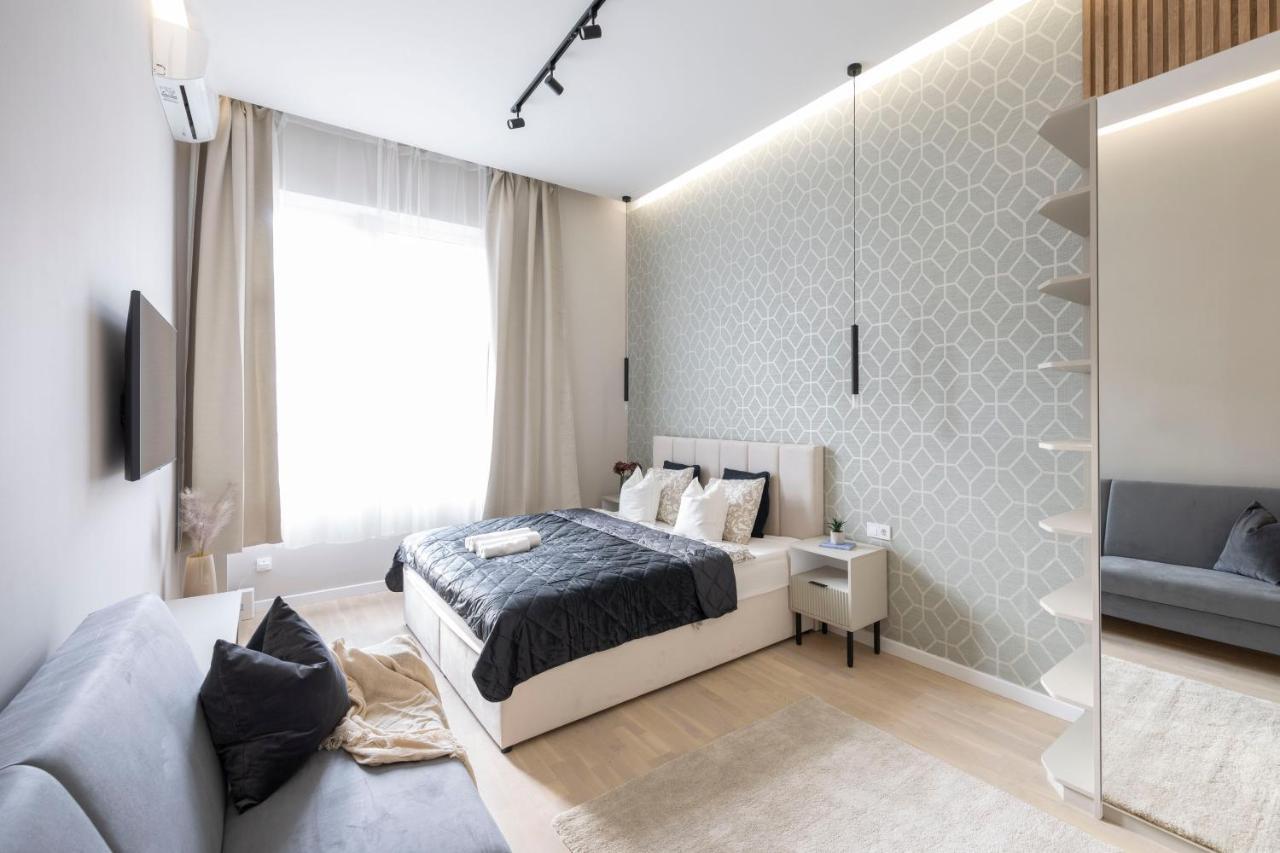 Luxurious & Spacious Central Residence With Balcony บูดาเปสต์ ภายนอก รูปภาพ
