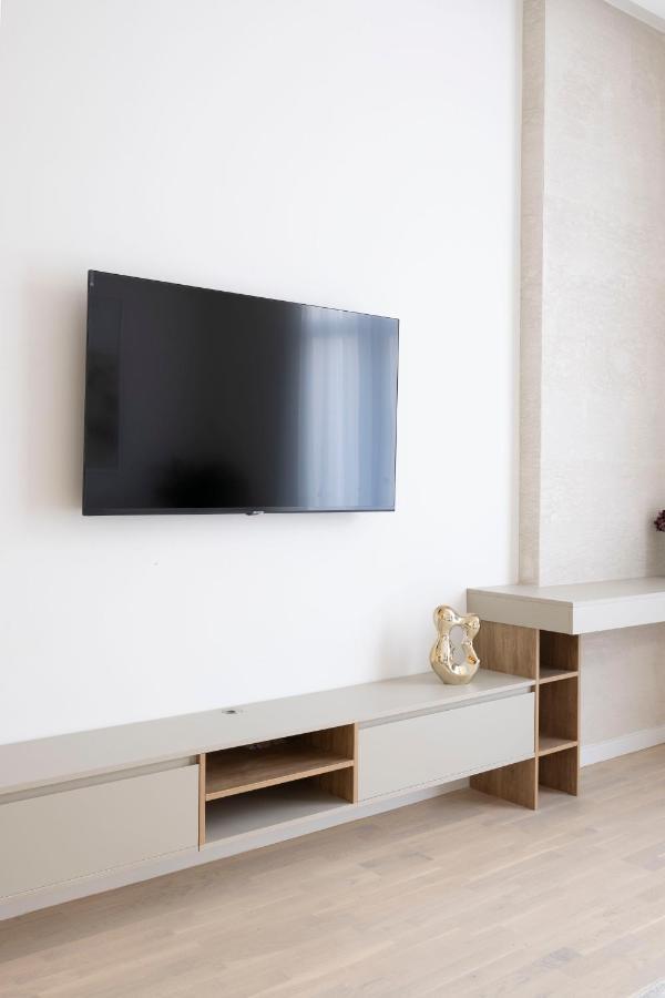 Luxurious & Spacious Central Residence With Balcony บูดาเปสต์ ภายนอก รูปภาพ