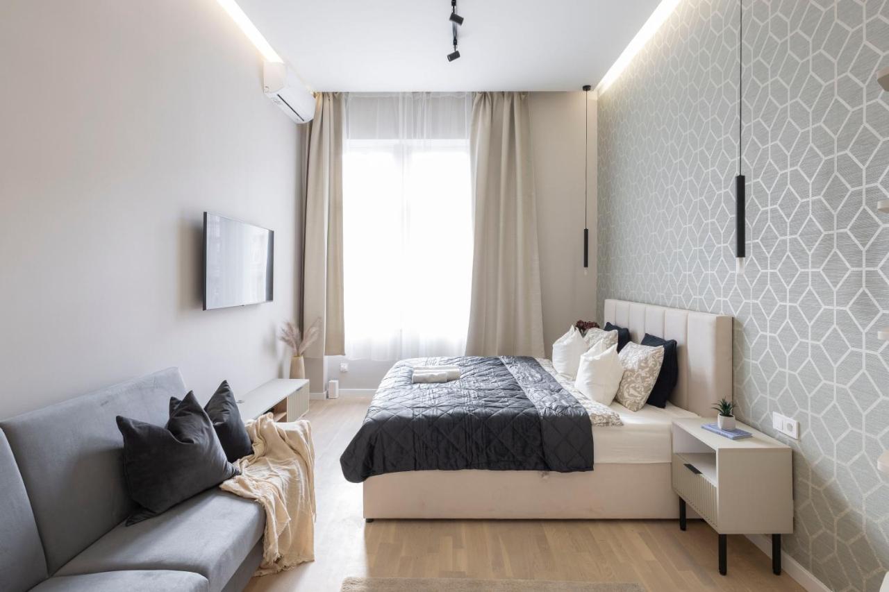 Luxurious & Spacious Central Residence With Balcony บูดาเปสต์ ภายนอก รูปภาพ